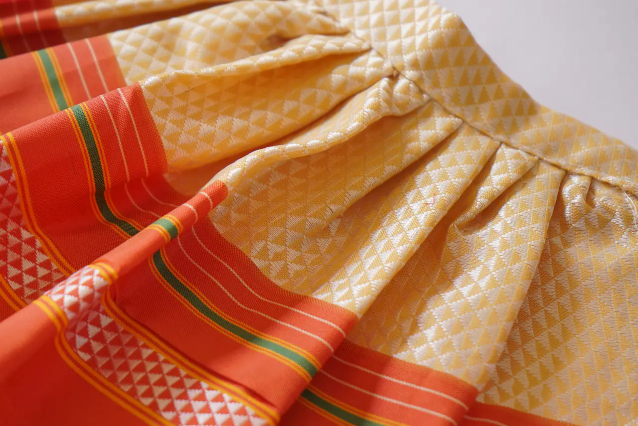Handcrafted Paithani Beige Devi Vastra thumbnail 3