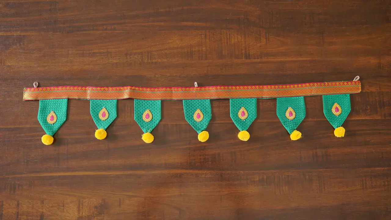 Handcrafted Paithani Green Dev Ghar Toran thumbnail 2