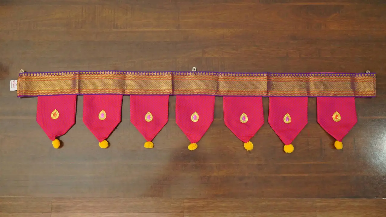 Handcrafted Paithani Pink Door Toran thumbnail 3
